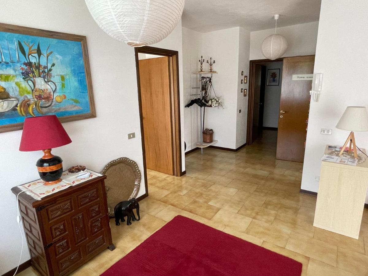 דירות טיראנו Casa Dolce Casa מראה חיצוני תמונה